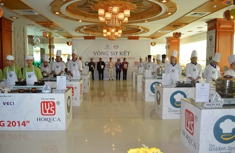 Quang cảnh chuẩn bị thi của vòng sơ tuyển khu vực Nam Trung Bộ