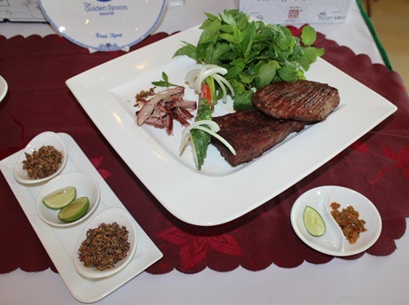 Món bò một nắng của DNTN Hà Trung