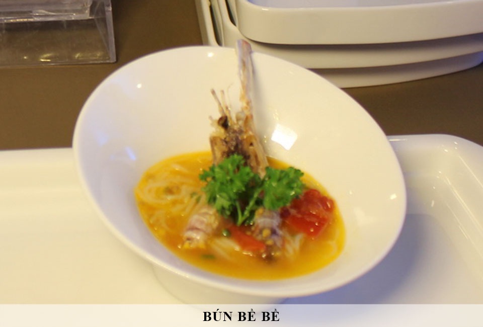 “Chiếc thìa vàng” khu vực sông Hồng: Những vị ngon chắt sâu từ biển