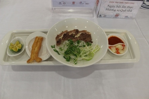 Chả cá Lã Vọng được tẩm ướp cầu kỳ.