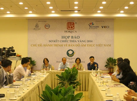 Hứa hẹn thú vị của bản đồ ẩm thực Việt Nam - 1 Họp báo sơ kết 9 chặng thi Chiếc thìa vàng 2014 tại Bình Dương