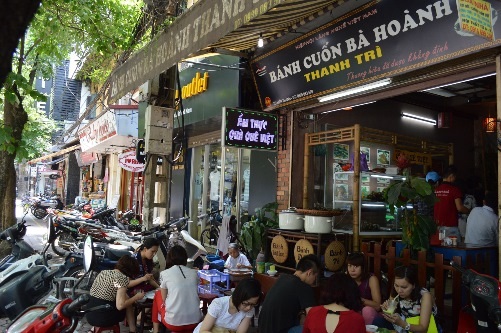 “Cụ Hoành còn bán bành cuốn không?” - 6 Tiệm bánh cuốn do con dâu bà Hoành mở ở phố Tô Hiến Thành