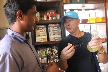 Và cả những lọ nước hoa quyến rũ
người khác giới