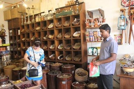 Và cả những lọ nước hoa quyến rũ
người khác giới