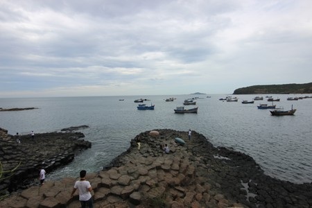 Ghềnh Đá Đĩa - “Món quà” tạo hóa ban tặng cho biển Phú Yên