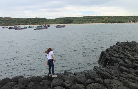 Ghềnh Đá Đĩa - “Món quà” tạo hóa ban tặng cho biển Phú Yên