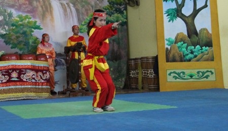 Về Bình Định xem thiếu nữ múa roi, đi quyền