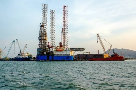 Một ngày làm "cần thủ" trên biển Côn Đảo - 18 Cảng Shipyard