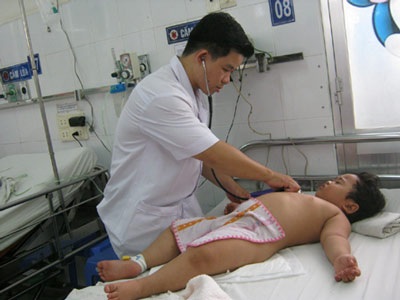 Bệnh tay-chân-miệng tăng hơn 300%, 13 ca tử vong - 1