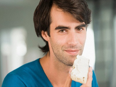 Dấu hiệu bạn sợ vợ - 1 Dấu hiệu bạn sợ vợ - 1