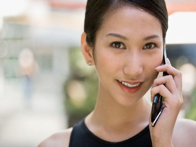 Cuộc gọi bất ngờ giữa chợ - 1 Cuộc gọi bất ngờ giữa chợ - 1