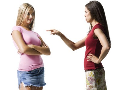 “Đuổi cổ” chị chồng - 1