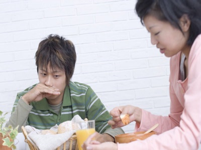 Bi kịch chồng trẻ vợ già - 1 Bi kịch chồng trẻ vợ già - 1