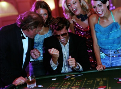 Vì sao casino nhiều thiếu nữ chân dài? - 1