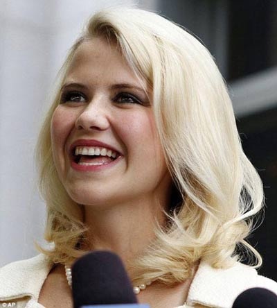 Nữ nô lệ tình dục đẹp như thiên sứ