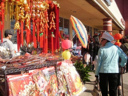 Cúng ông Táo… Mỹ - 2 Chợ Việt, với không khí Tết Việt ở Mỹ