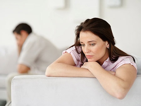 1. Căng thẳng “chuyện
ấy”