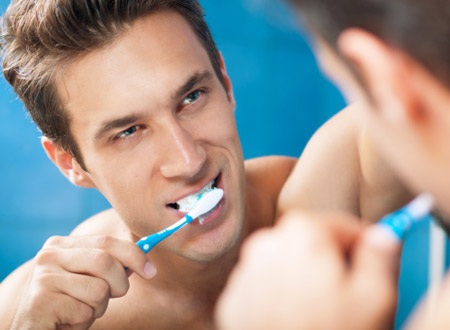Lười đánh răng dễ bị rối loạn cương dương - 1 Lười đánh răng dễ bị rối loạn cương dương