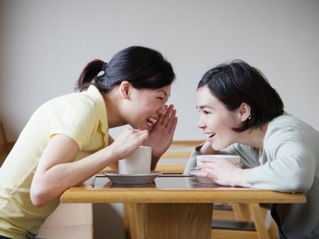 Hiểu lầm tai hại về đàn ông - 1 1. Đàn ông muốn phụ
nữ là “một trong những chiến hữu”