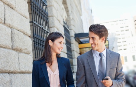 2. Phải lòng đồng nghiệp