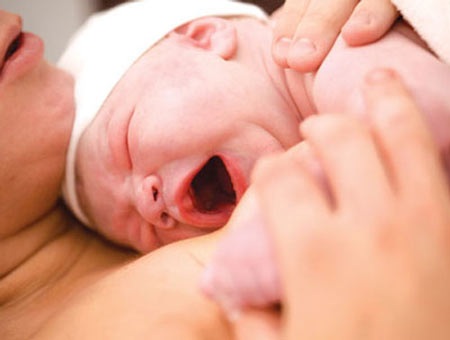 Hiểm họa rung lắc trẻ - 1 Phụ huynh sơ ý trẻ dễ tổn thương