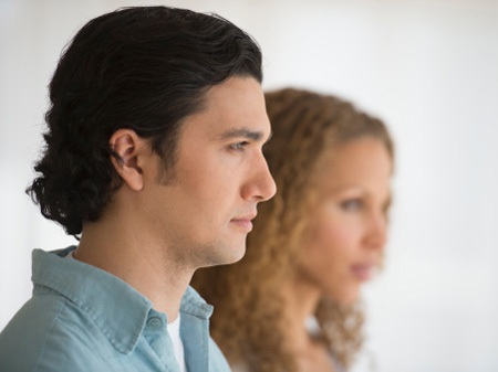 1. Bỗng dưng giữ khư khư cái điện thoại