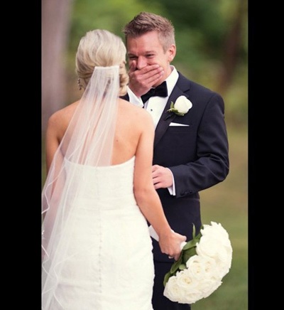 Những chú rể bật khóc trong ngày cưới - 3 Theo