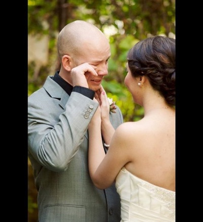 Những chú rể bật khóc trong ngày cưới - 6 Theo