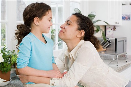 Trần gian nhẹ gánh má hồng... - 1 Trần gian nhẹ gánh má hồng...