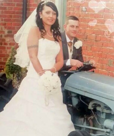 Hammond vẫn còn mi-nhon trong ngày cưới