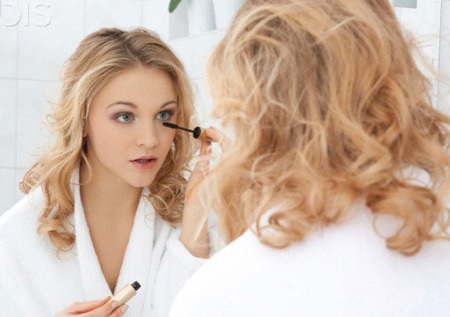 Nam giới thích phụ nữ để mặt mộc hơn