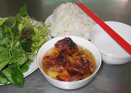 Bún chả - một trong những món ngon đường phố hấp dẫn nhất thế giới - 1 Bún chả Hà Nội
