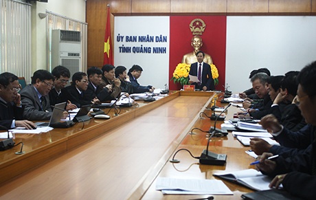 UBND tỉnh đánh giá việc giải ngân nguồn vốn xây dựng NTM - 1 Quang Cảnh cuộc họp