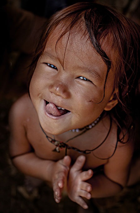 Hình ảnh chân thực của người Việt Nam trên báo nước ngoài - 10 Em bé dân tộc Mông ở Bảo Lạc