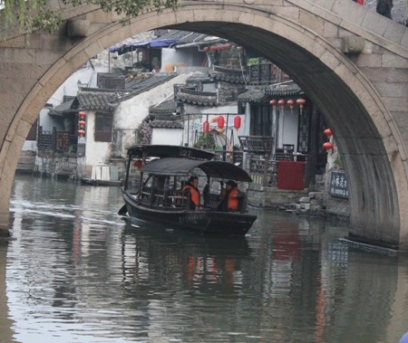 Tận hưởng tuần trăng mật nơi “thiên đường hạ giới”