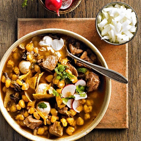 Lễ Giáng sinh người dân các nước trên thế giới ăn gì? - 5 Món pozole