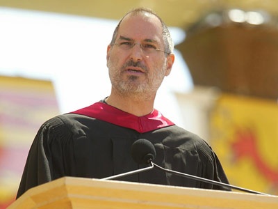 Diễn văn trong lễ tốt nghiệp hay nhất mọi thời đại của Steve Jobs và Bill Gates - 1 Cố Tổng giám đốc Apple, Steve Jobs.