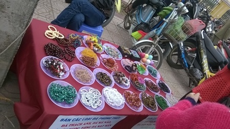 Chợ Tết nơi phố, chốn quê…