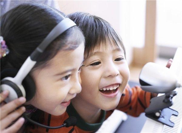 Học tiếng Anh theo cách của trẻ em 2 tuổi - 1 Học tiếng Anh theo cách của trẻ em 2 tuổi