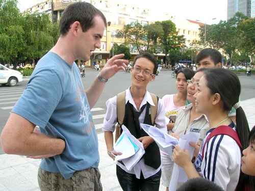 Học tiếng Anh theo cách của trẻ em 2 tuổi - 2 Nắm rất chắc kiến thức ngữ pháp nhưng nhiều người Việt gặp khó khăn trong giao tiếp thực tế