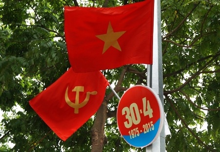 Các ngõ phố Hà Nội như được "thay áo mới" - 1 Các ngõ phố Hà Nội như được thay áo mới