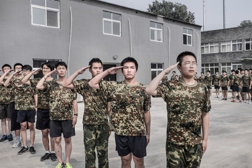 Chế độ tập luyện của trung tâm khá khắc nghiệt