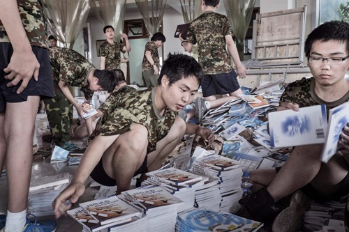 Tham gia nhiều hoạt động ngoại khóa.