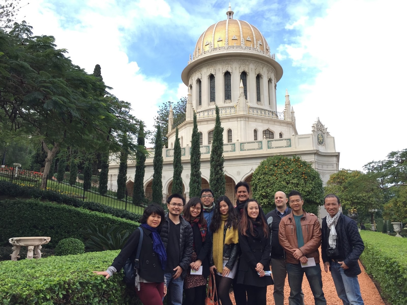 Startups Việt liên tiếp nhận đầu tư, giải thưởng năm 2014 - 6 HiSella (TFI Grad - Khoá 3) lọt vào Top 4 cuộc thi khởi nghiệp cùng Isarel 2014