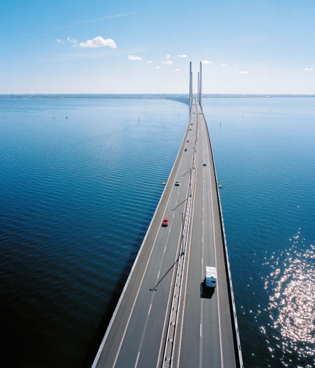 Chiêm ngưỡng những cây cầu dài nhất thế giới - 11 Cầu Humber (Anh) dài 2.220 mét và được xây dựng từ năm 1972-1981.
