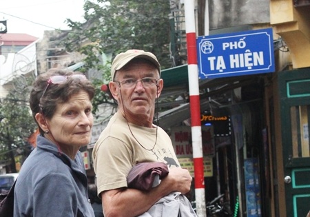 Những món ăn trứ danh qua các con phố cổ