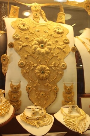 Giật mình với chợ một ngày mua bán... hàng tấn vàng