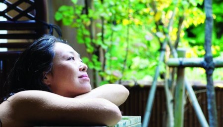 Những kiểu “tắm tiên” khác nhau trong văn hóa phương Đông - 1 Những kiểu “tắm tiên” khác nhau trong văn hóa phương Đông