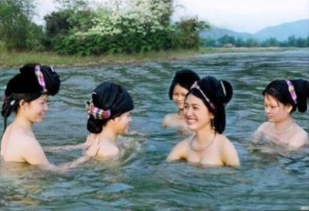 Những kiểu “tắm tiên” khác nhau trong văn hóa phương Đông - 4 Những kiểu “tắm tiên” khác nhau trong văn hóa phương Đông