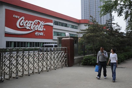 Một nhà máy Coca-Cola buộc đóng cửa vì sản phẩm nhiễm clo - 1 Một nhà máy Coca-Cola buộc đóng cửa vì sản phẩm nhiễm clo
